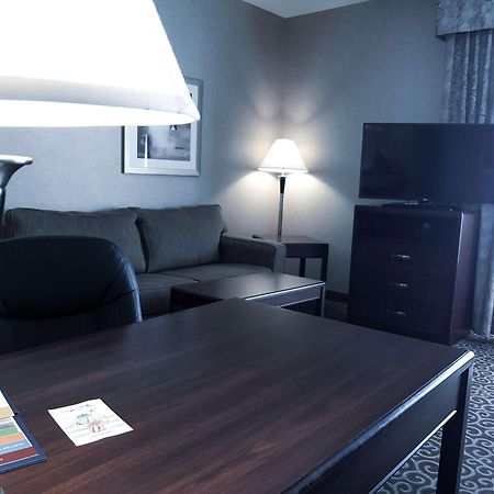 Hampton Inn & Suites By Hilton Edmonton International Airport Leduc Exteriör bild