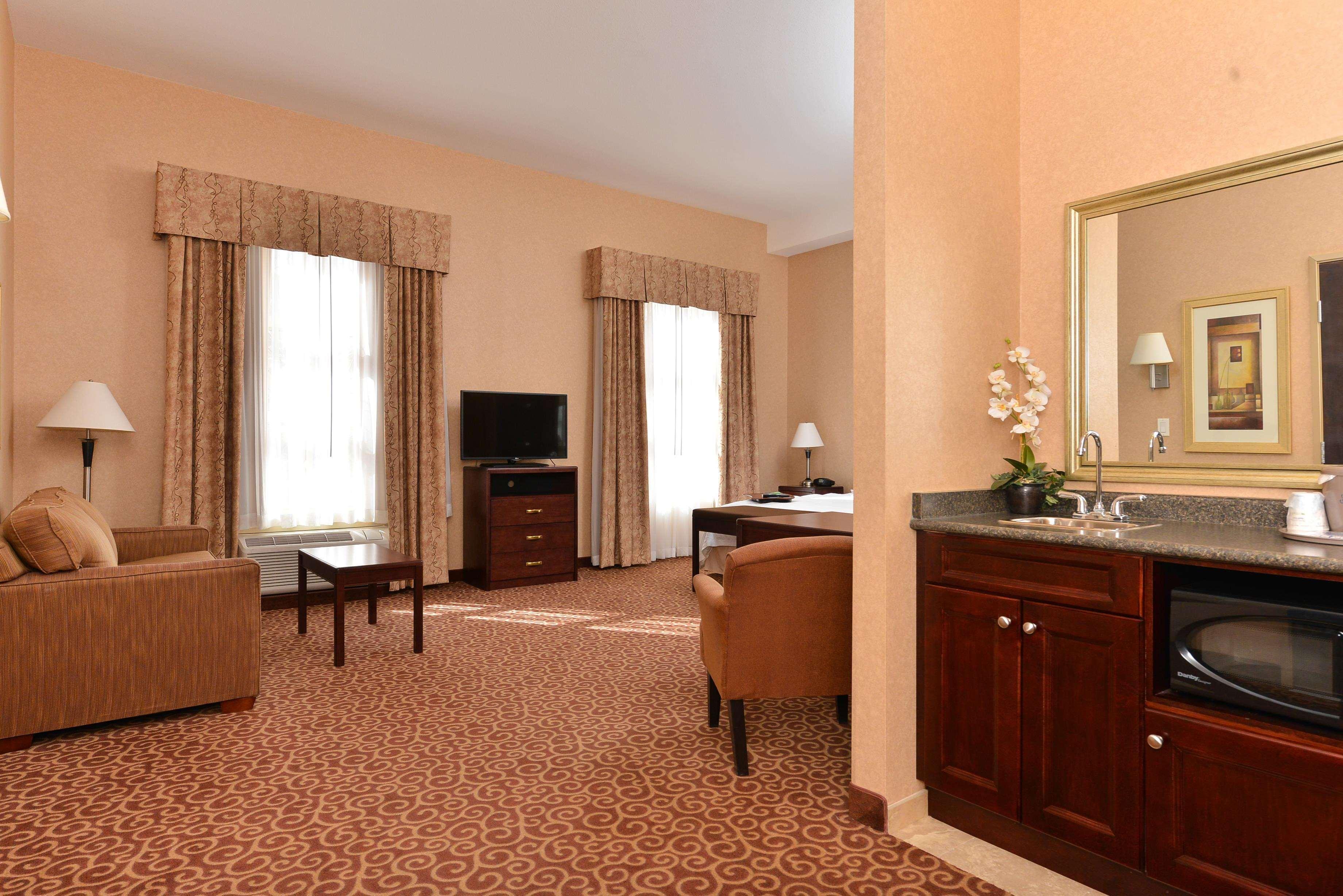 Hampton Inn & Suites By Hilton Edmonton International Airport Leduc Exteriör bild